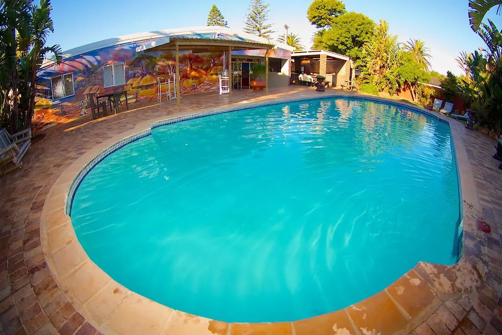 The Russel Guest House 伊丽莎白港 旅馆