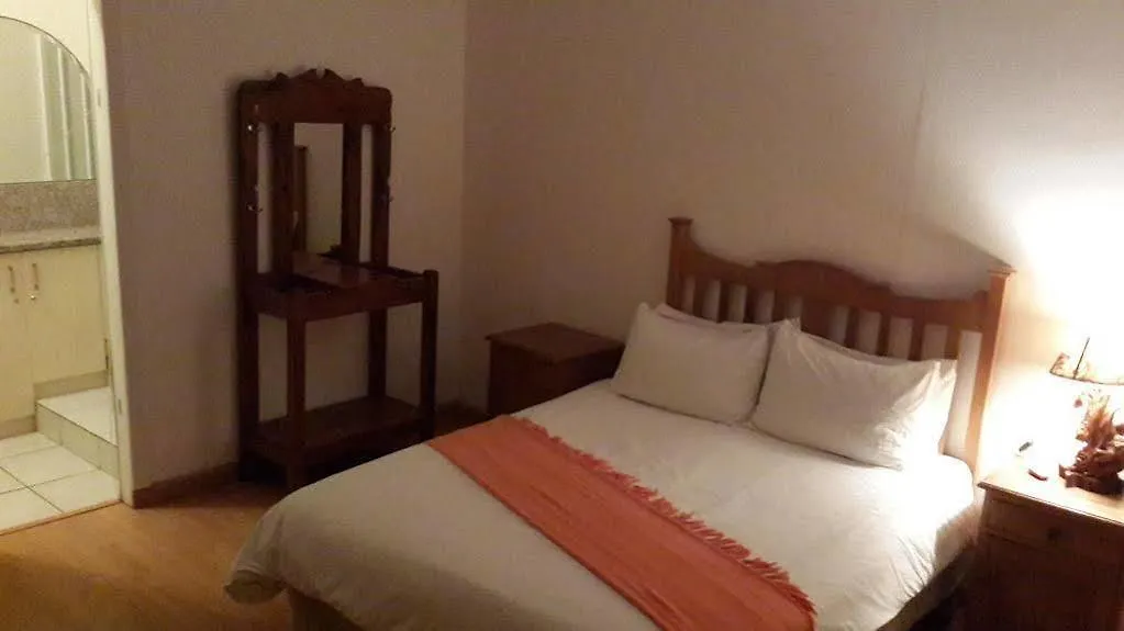 The Russel Guest House Port Elizabeth